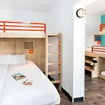 Hotelf1 Centre Devant Les Ponts Мец