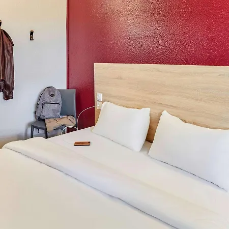 Hotel Hotelf1 Centre Devant Les Ponts Metz