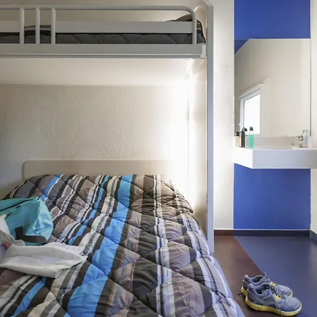 Hotelf1 Centre Devant Les Ponts 3* Metz