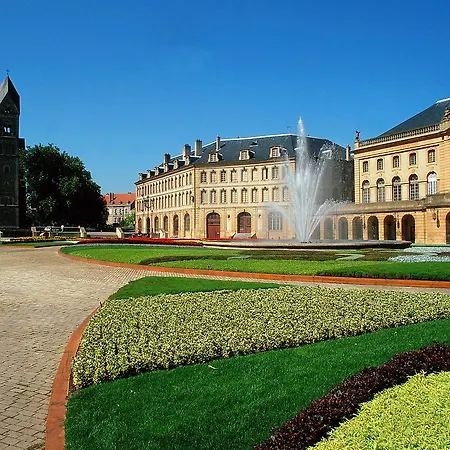 Hotelf1 Centre Devant Les Ponts 3* Metz