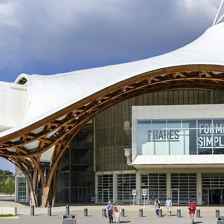 Hotelf1 Centre Devant Les Ponts 3* Metz